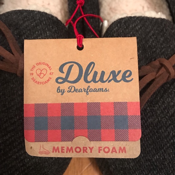 Dearfoams Kids Slipper unisex size 2/3 NEW Memory Foam Sherpa lined. - Picture 4 of 6